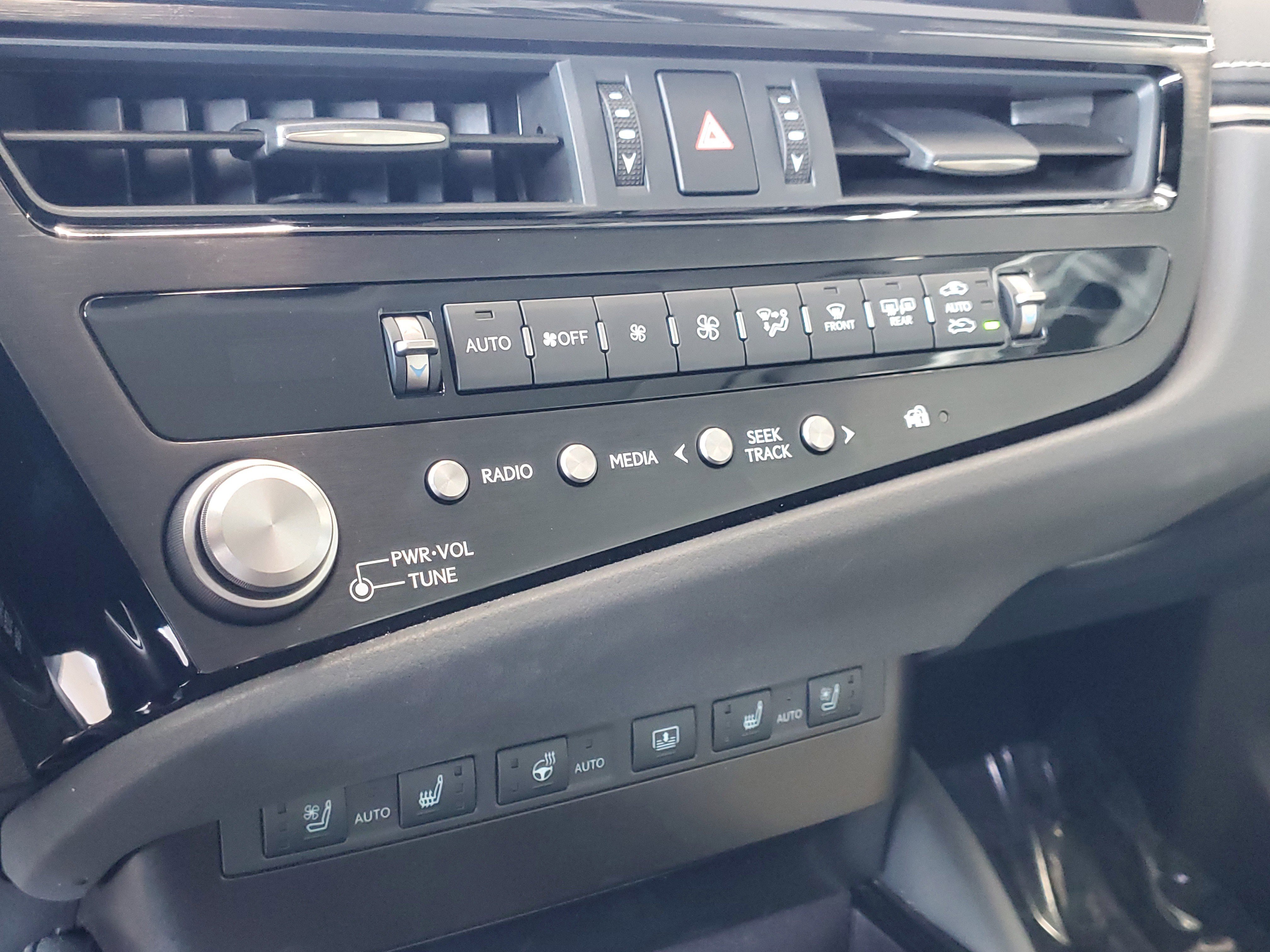 Used 2025 Lexus ES 350 w/ Premium Package FWD image 27