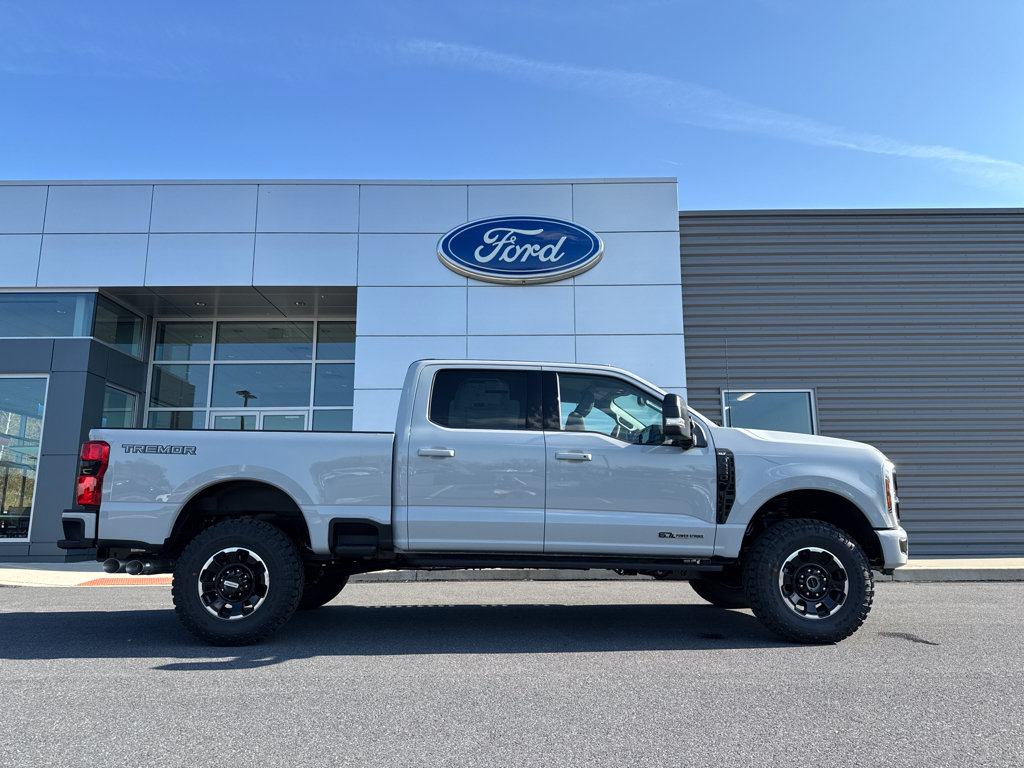 New 2026 Ford F250 XLT w/ XLT Premium Package AWD/4WD image 2