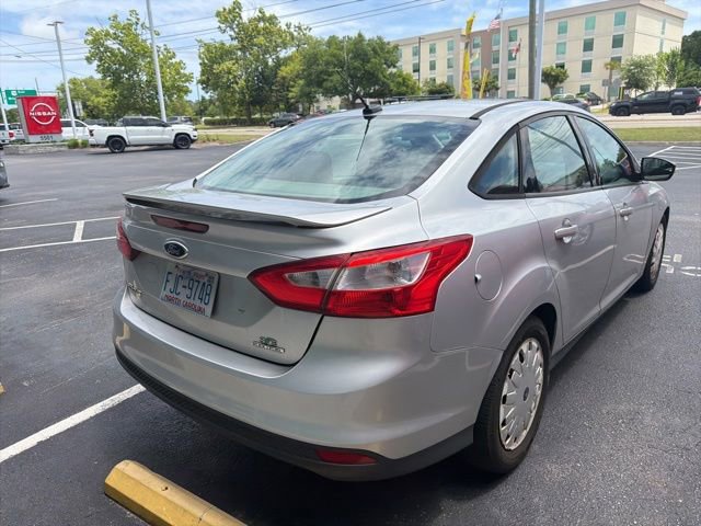 Used 2014 Ford Focus SE FWD image 6
