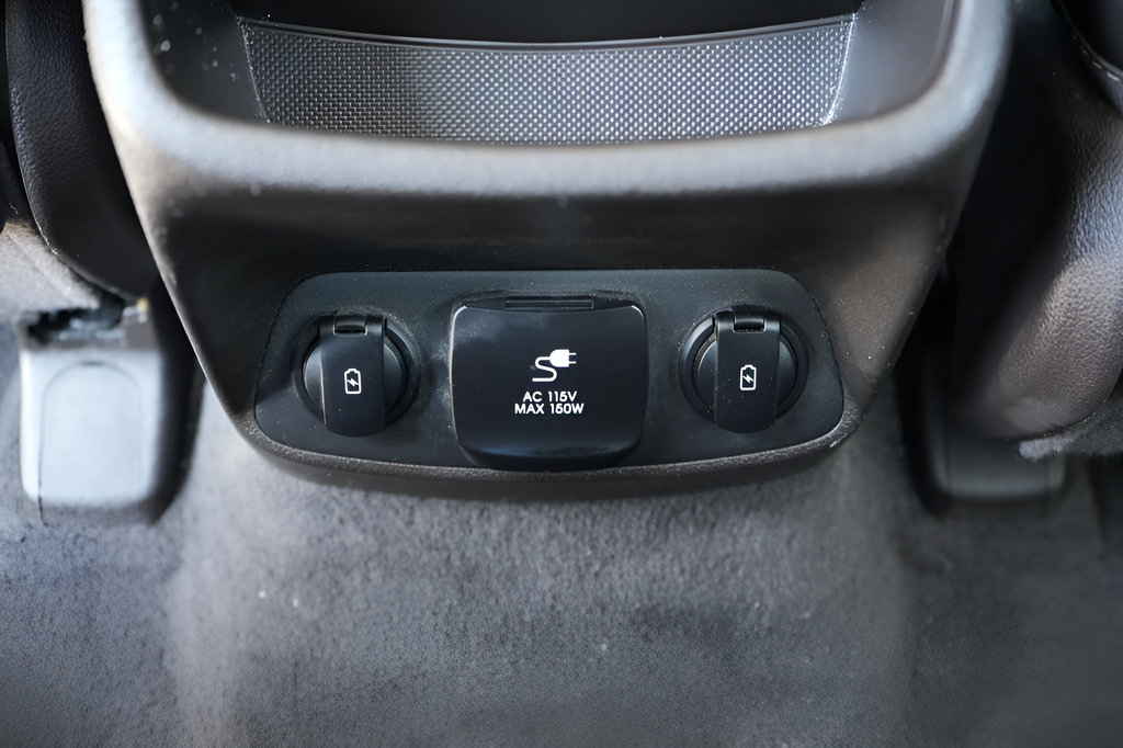 Used 2019 Hyundai Santa Fe AWD image 20
