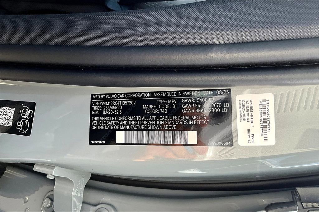 New 2026 Volvo XC60 B5 Plus w/ Protection Package Premier image 22