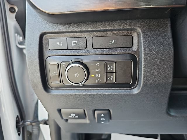 Used 2024 Ford F250 Lariat w/ FX4 Off-Road Package AWD/4WD image 26