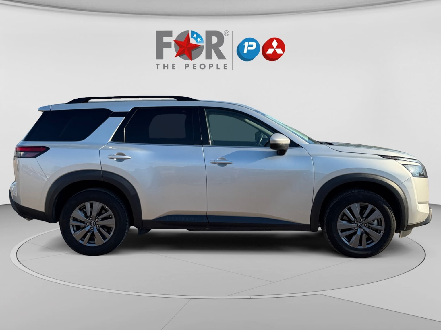 Used 2024 Nissan Pathfinder SV FWD image 6