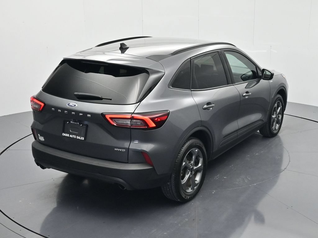 Used 2025 Ford Escape ST-Line Select AWD/4WD image 32