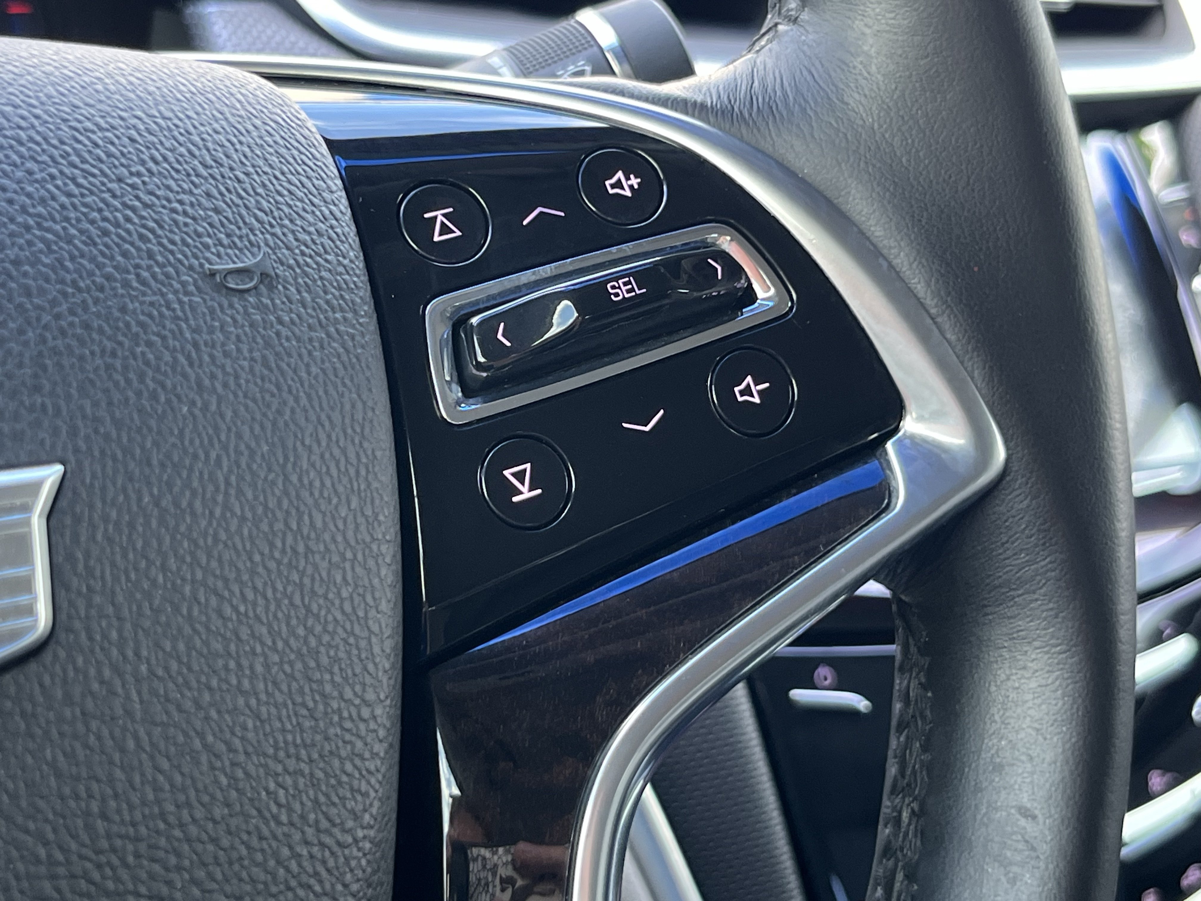 Used 2016 Cadillac XTS Luxury w/ Driver Awareness Package FWD image 27