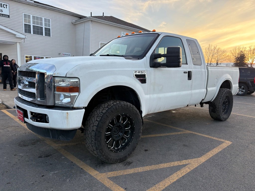 Used 2010 Ford F250 4x4 SuperCab Super Duty image 2