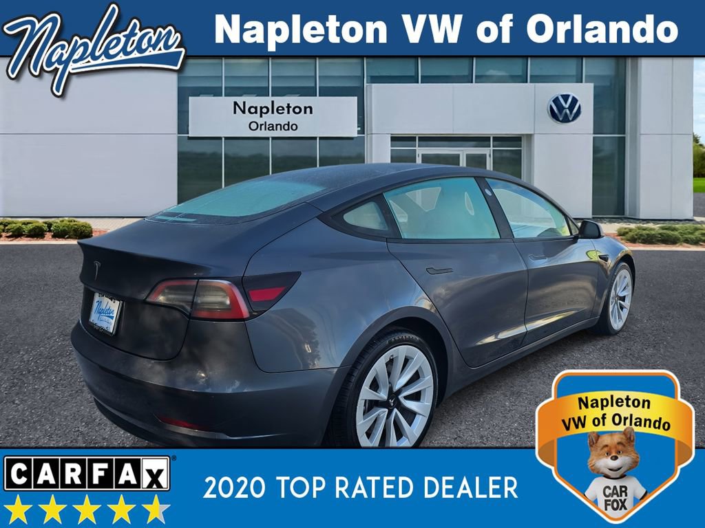 Used 2023 Tesla Model 3 Standard Range image 4