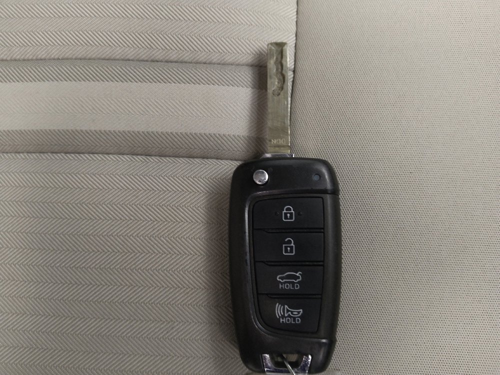 Used 2022 Hyundai Sonata SE FWD image 32