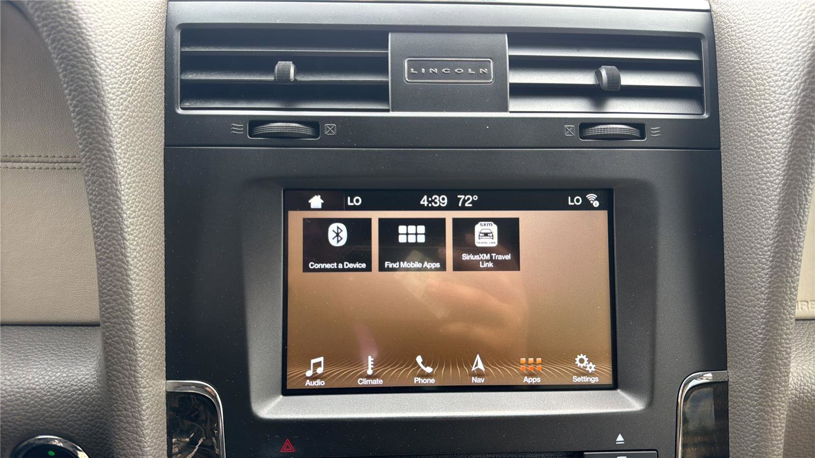 Used 2017 Lincoln Navigator Select RWD image 21