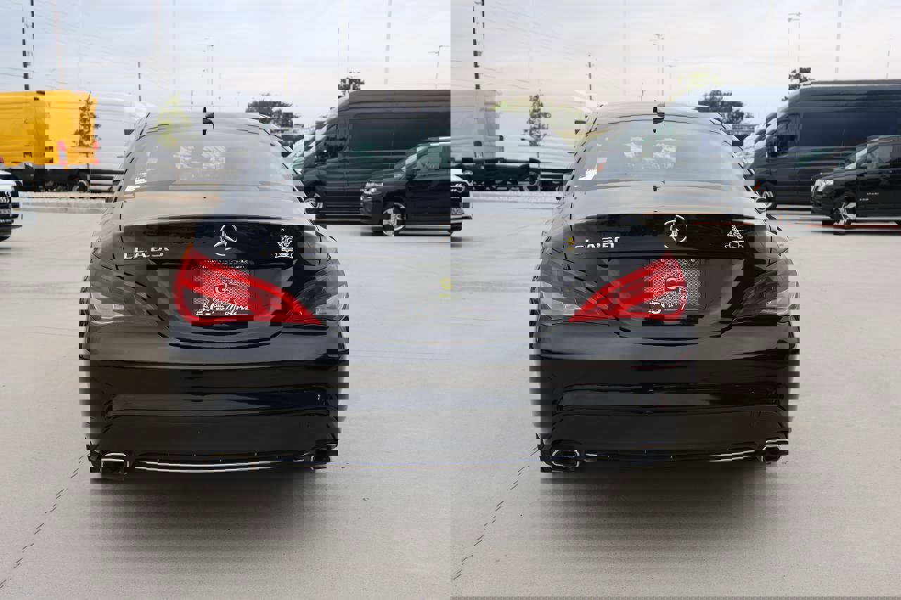 Used 2015 Mercedes-Benz CLA 250 image 4