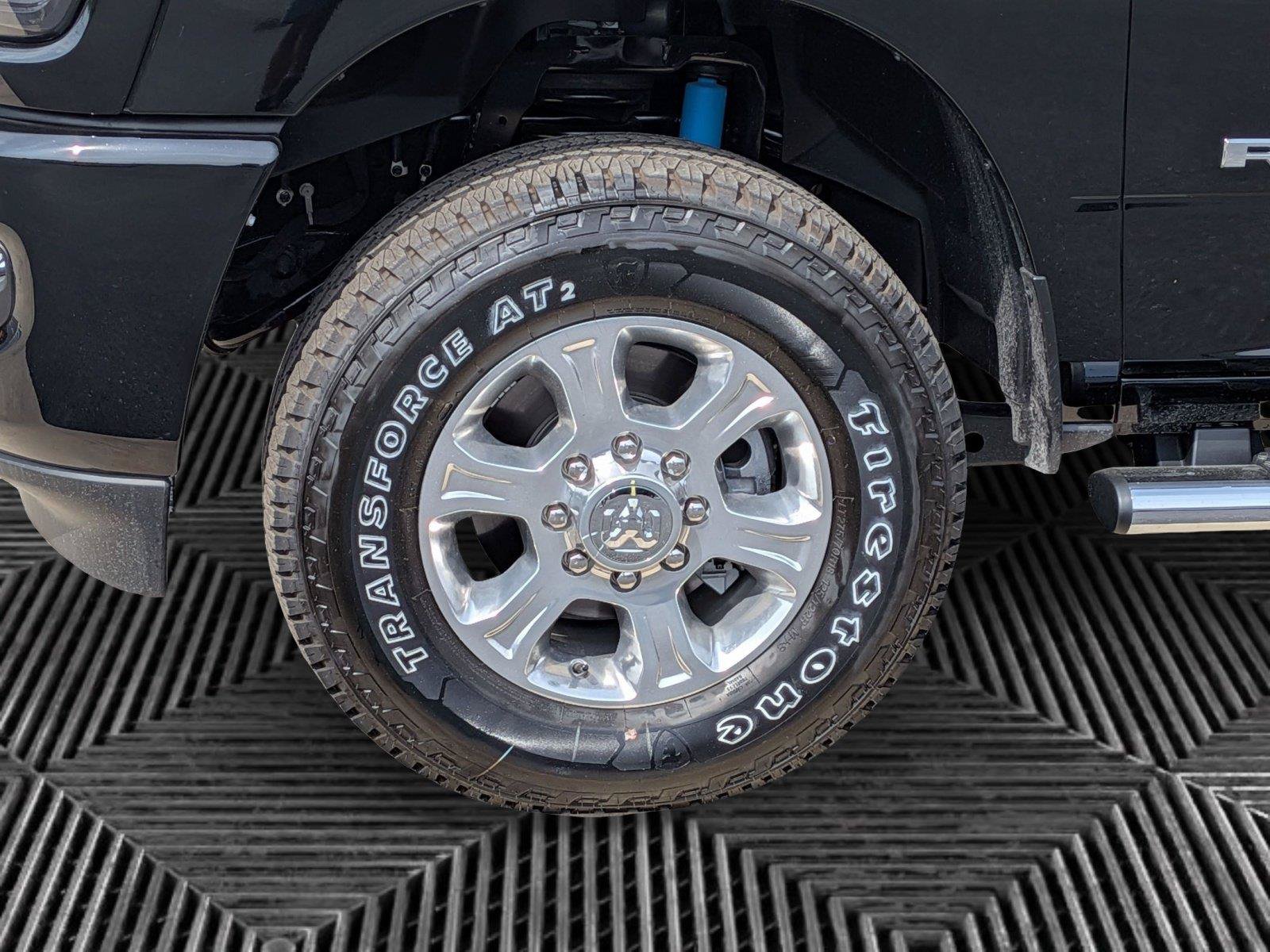 New 2026 RAM 2500 Big Horn AWD/4WD image 9