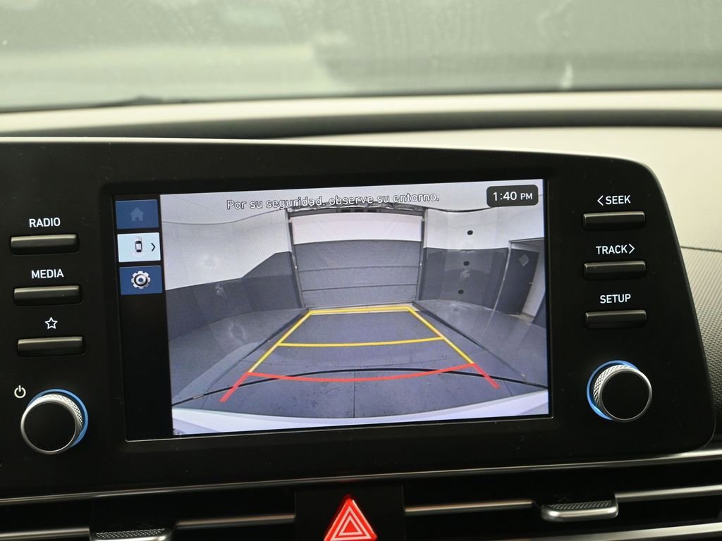 Used 2024 Hyundai Elantra SE FWD image 11