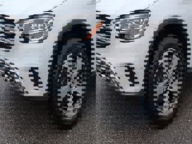 Used 2022 Mercedes-Benz GLC 300 4MATIC image 11