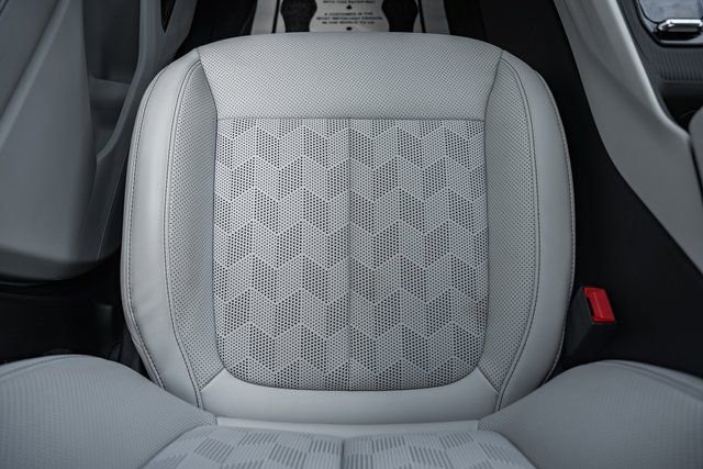 New 2026 Jeep Cherokee Overland image 41