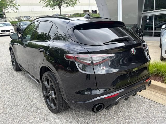 Used 2024 Alfa Romeo Stelvio Veloce AWD/4WD image 7
