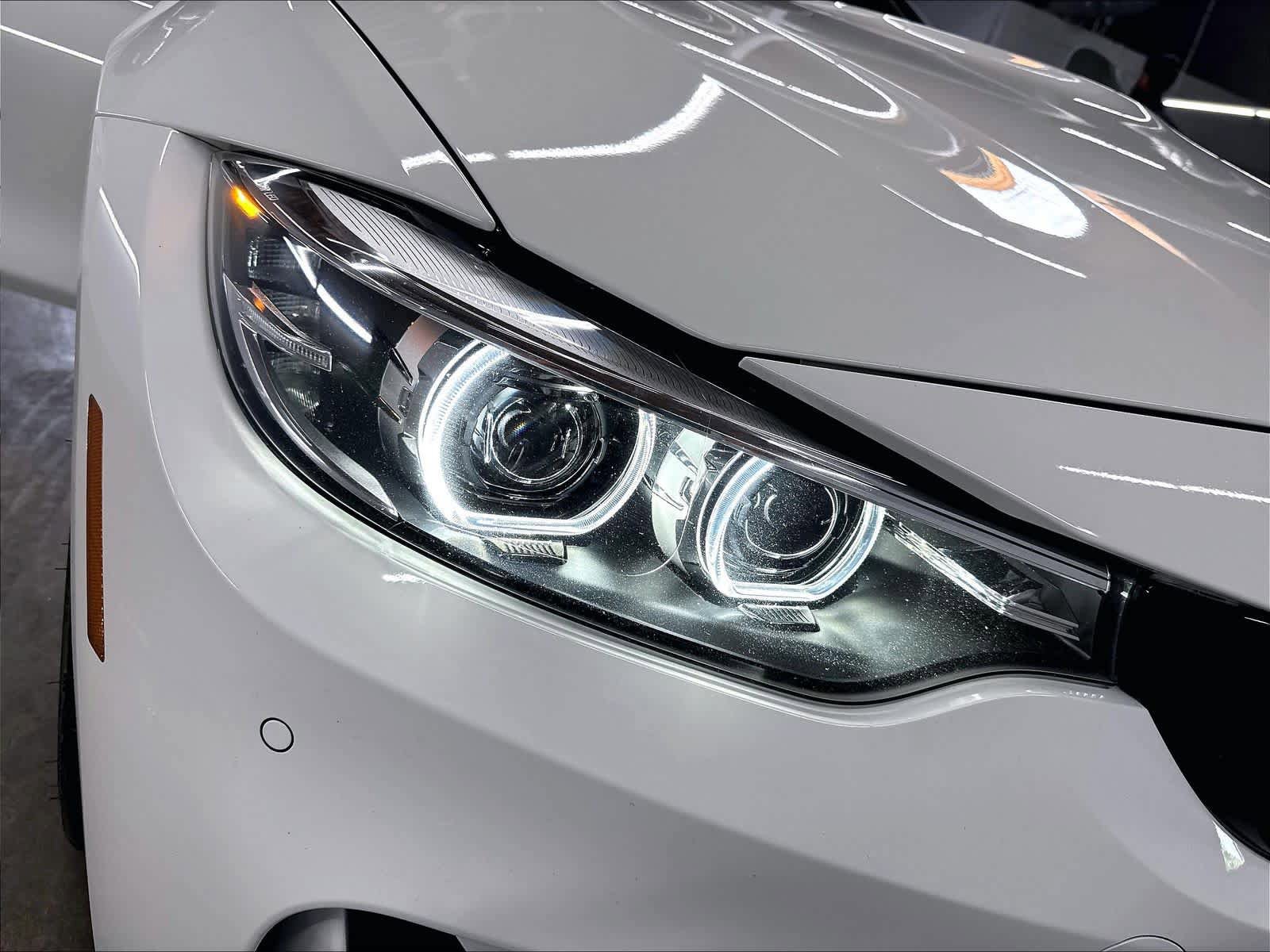 Used 2018 BMW M4 Coupe RWD image 29