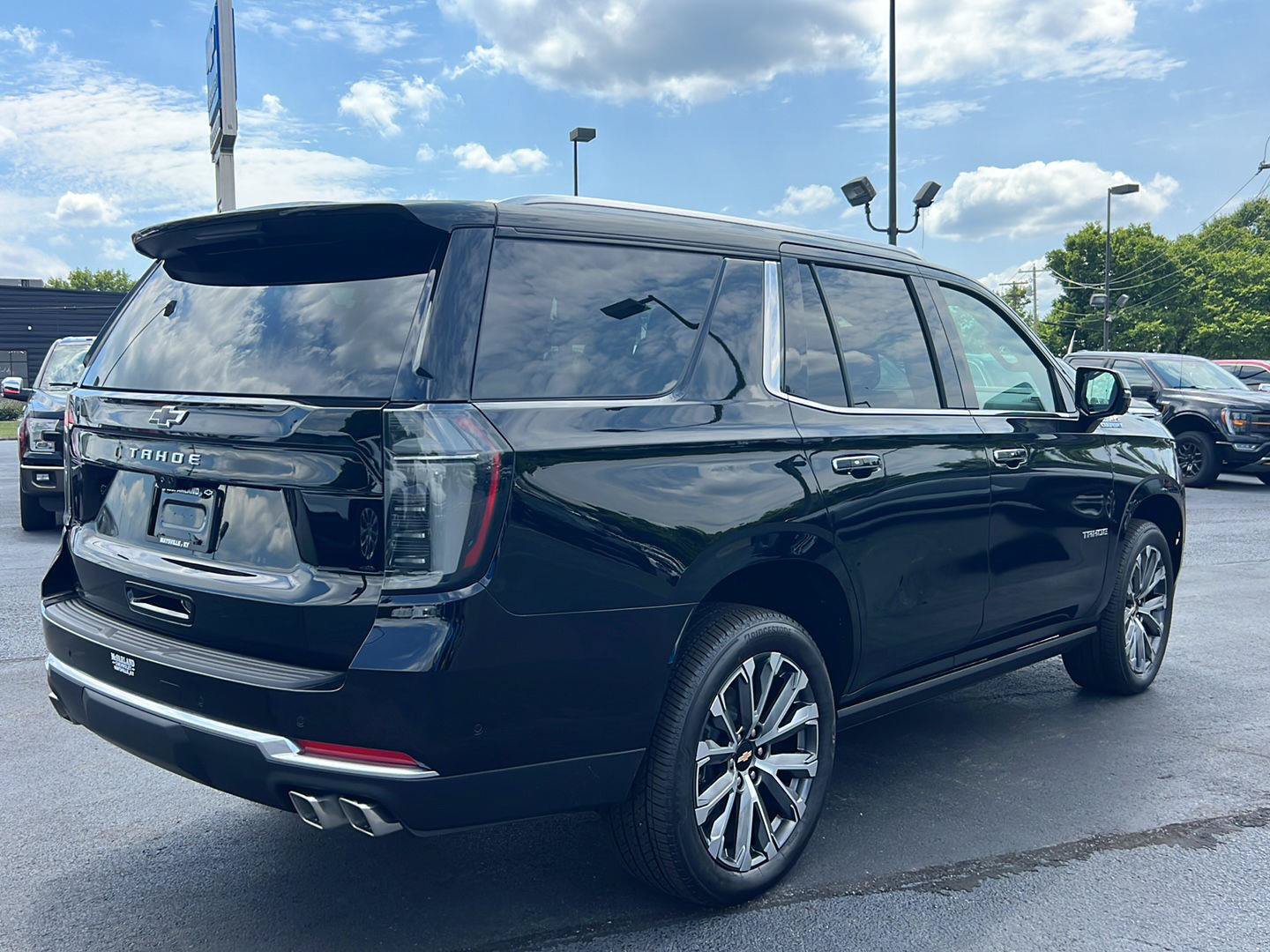 New 2026 Chevrolet Tahoe High Country AWD/4WD image 6