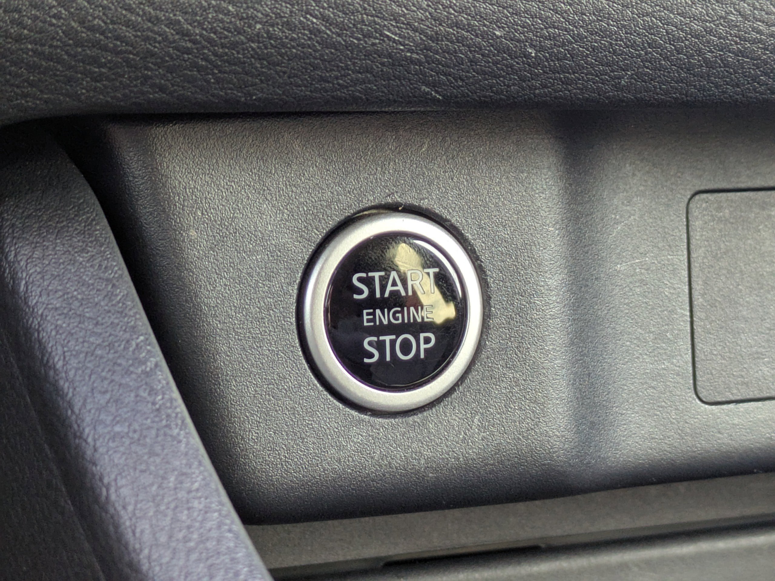 Certified 2023 Nissan Rogue SV image 31