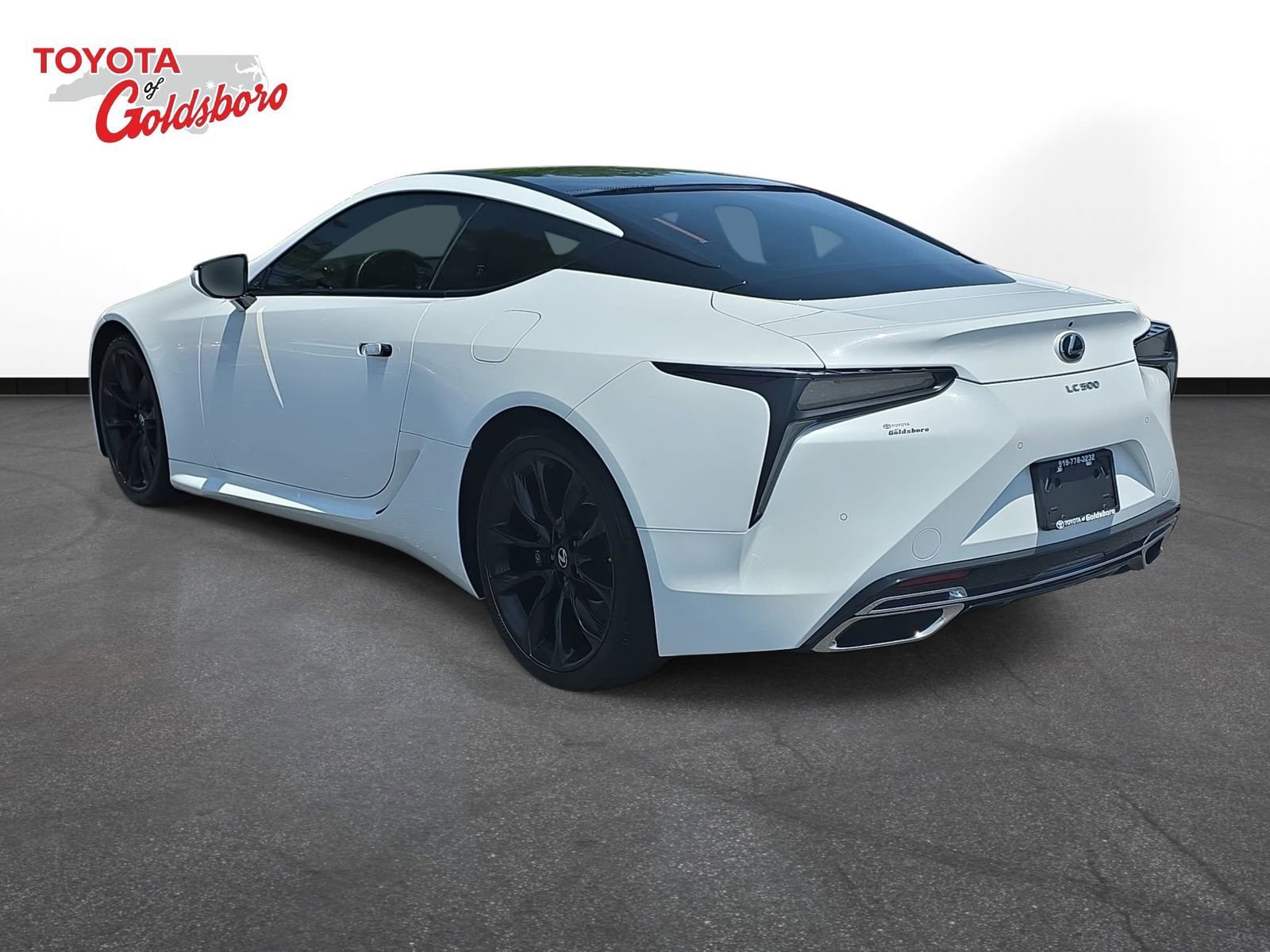 Used 2018 Lexus LC 500 Coupe w/ Performance Package RWD image 7