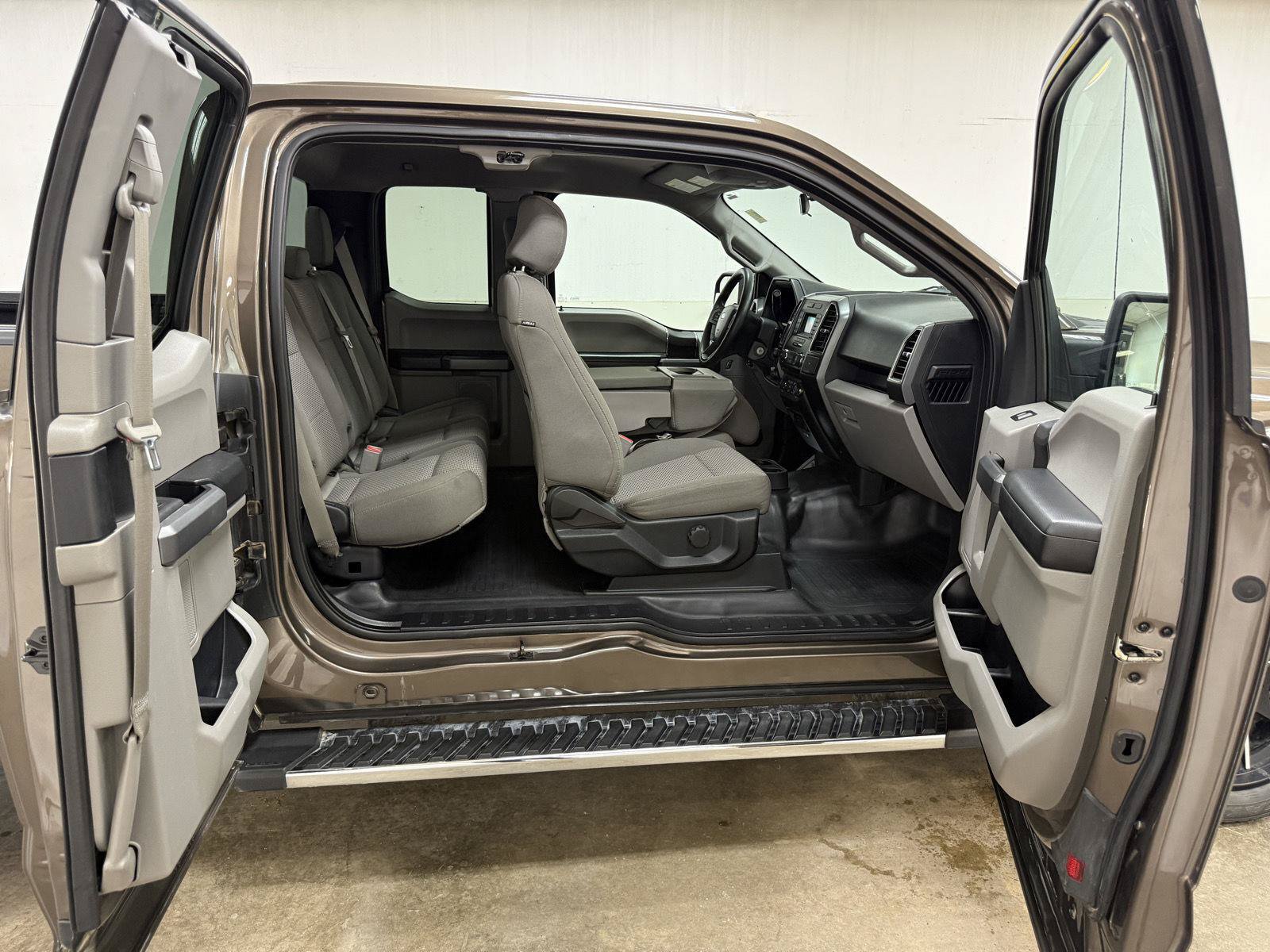 Used 2017 Ford F150 XLT w/ Trailer Tow Package AWD/4WD image 29