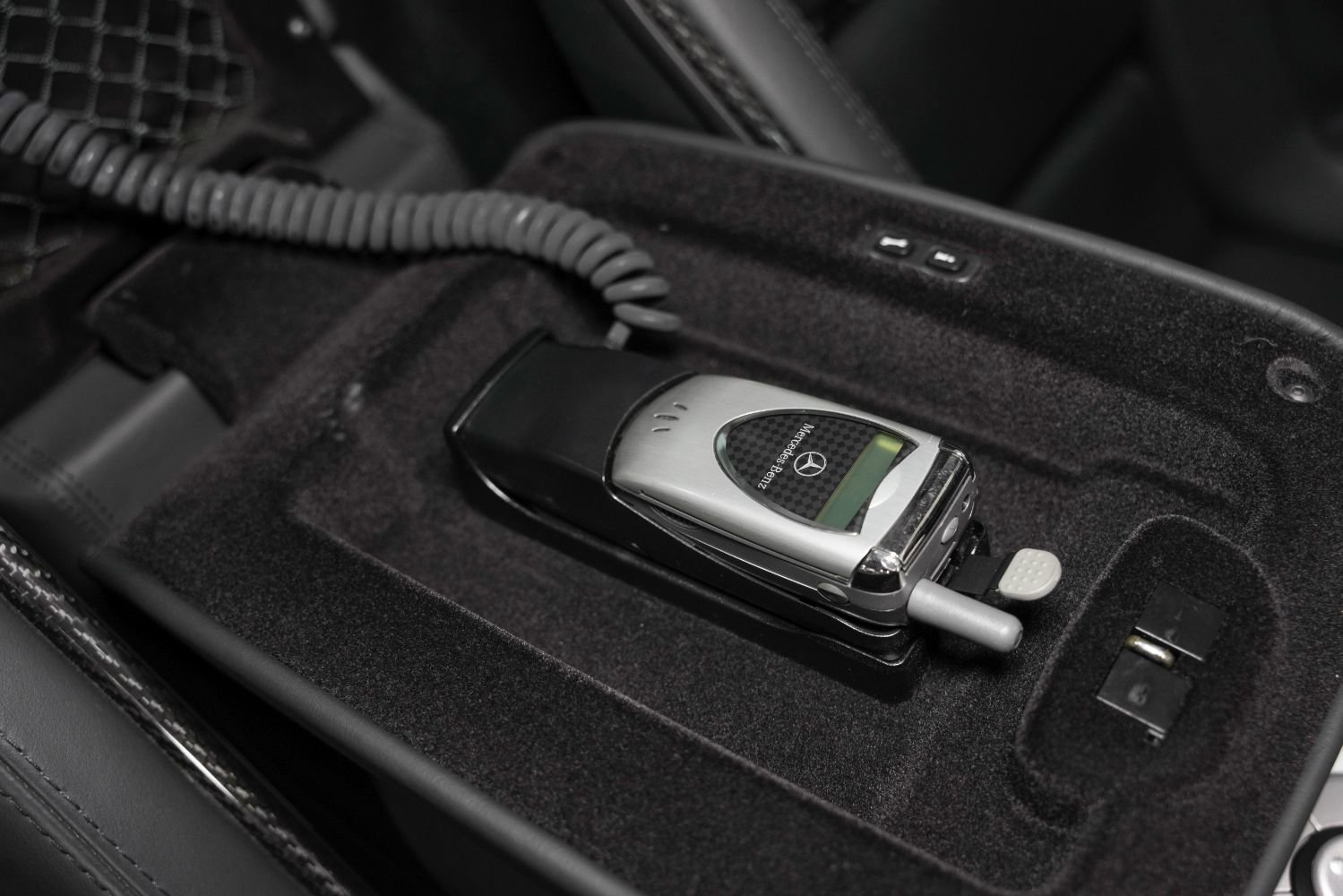 Used 2005 Mercedes-Benz SLR image 40