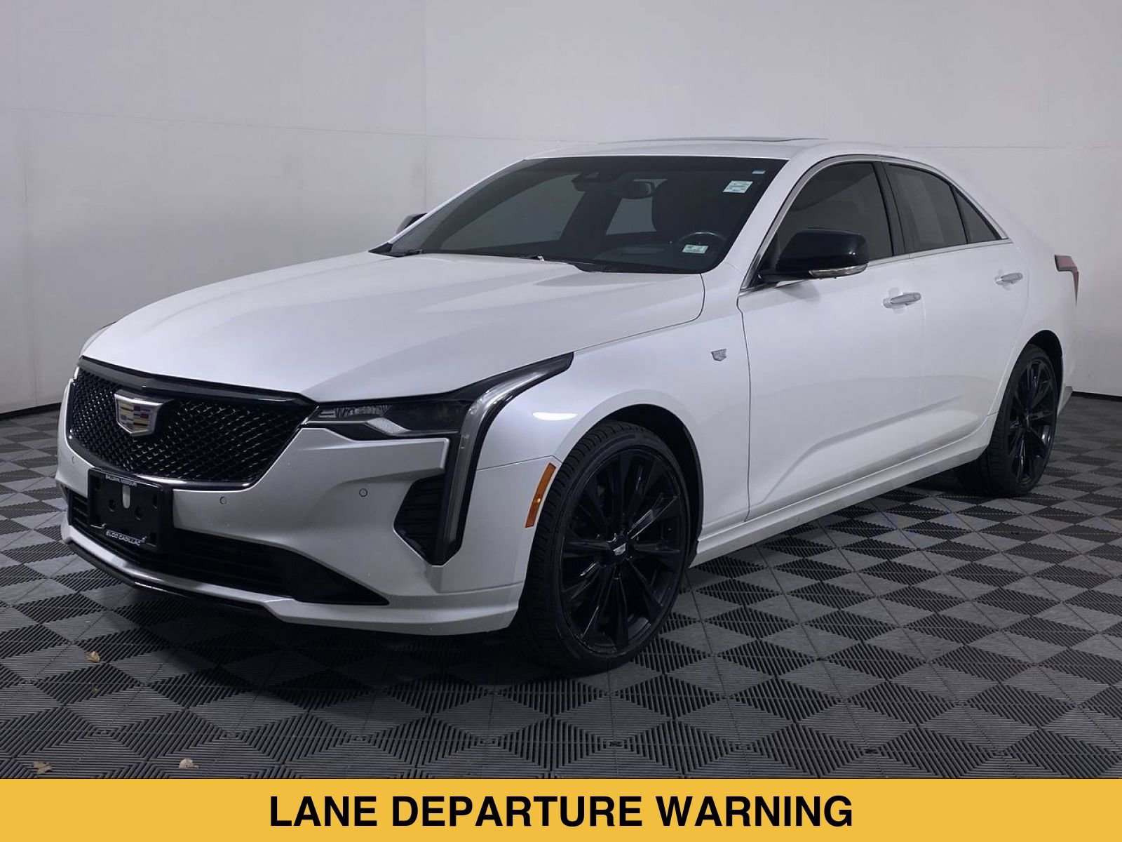 Certified 2023 Cadillac CT4 Premium Luxury w/ LPO, ONYX Package AWD/4WD image 18