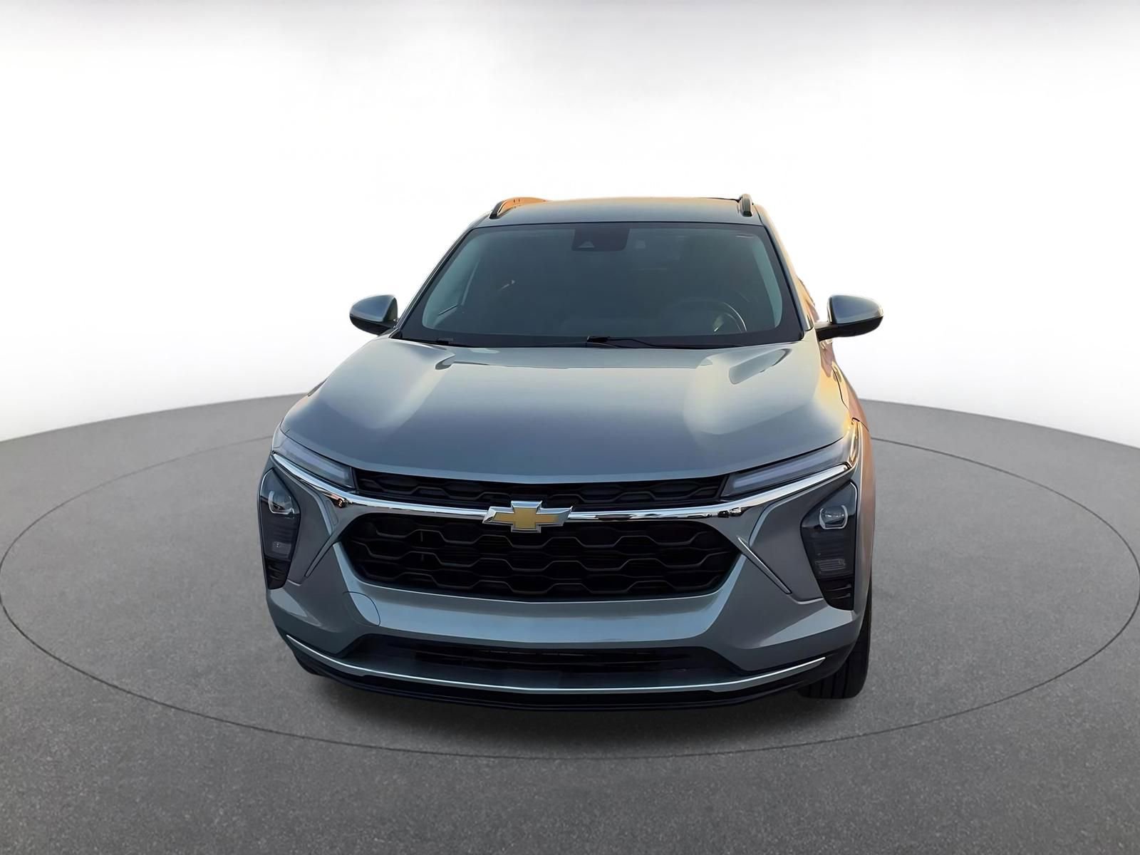 Used 2025 Chevrolet Trax LT image 4