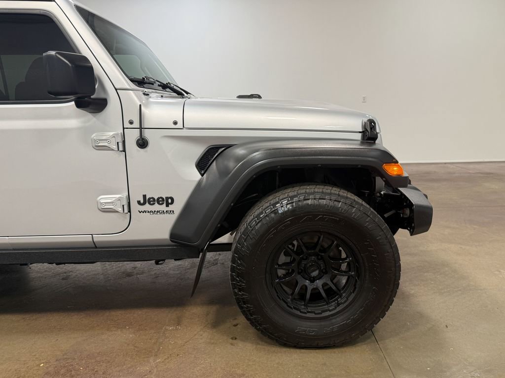Used 2022 Jeep Wrangler Unlimited Sport image 31