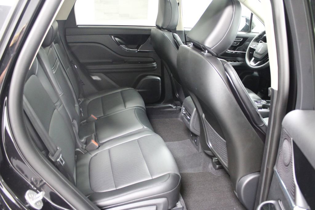 New 2025 Lincoln Corsair FWD w/ Equipment Group 101A image 32