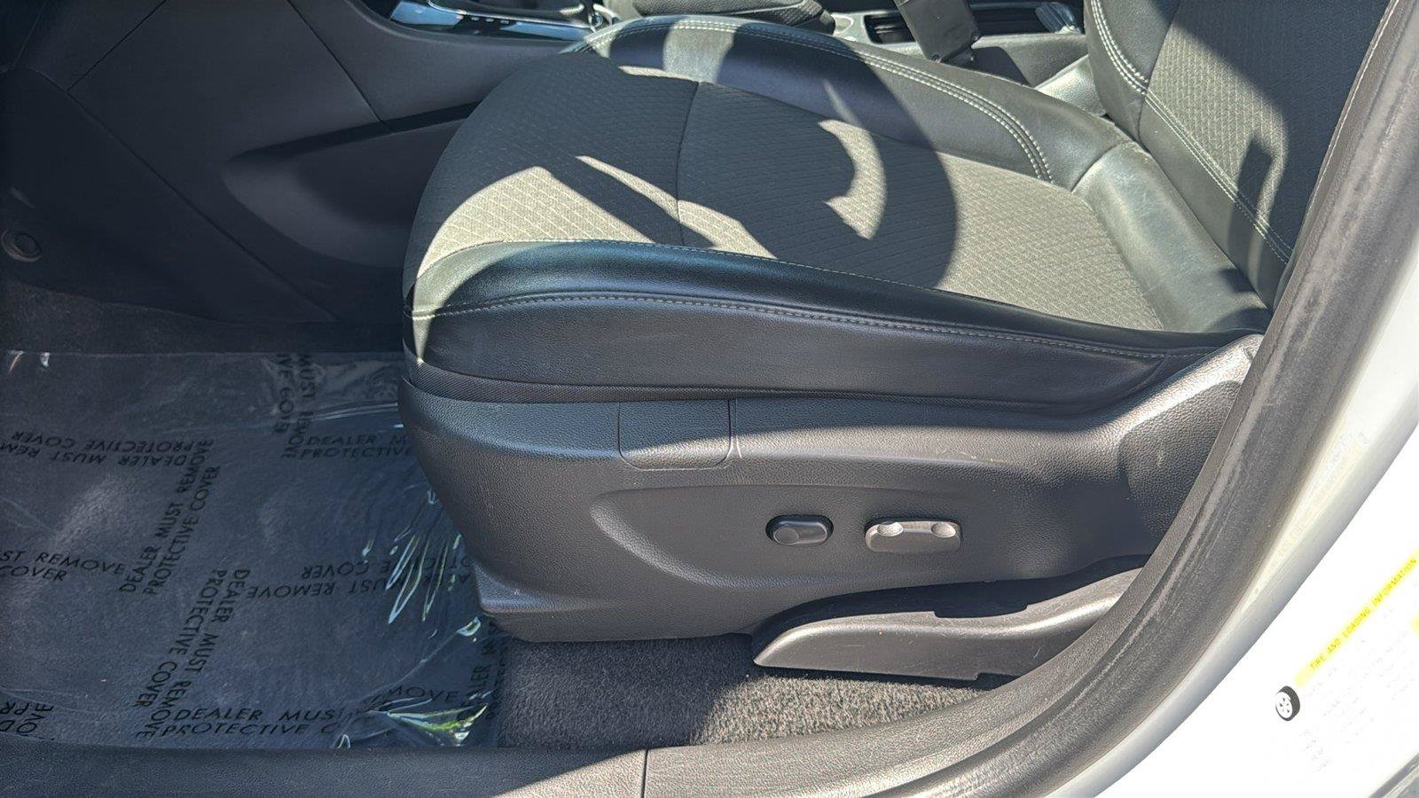 Used 2020 Buick Encore Preferred FWD image 24