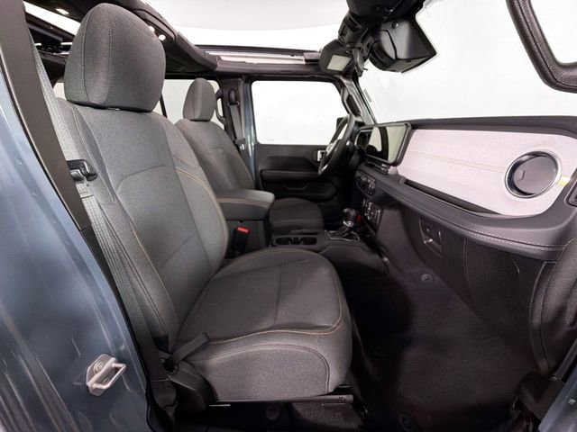 Used 2025 Jeep Wrangler Unlimited Sahara w/ Safety Group image 26
