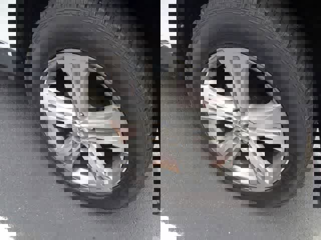 Used 2012 Toyota Highlander Limited w/ Tow Pkg image 15