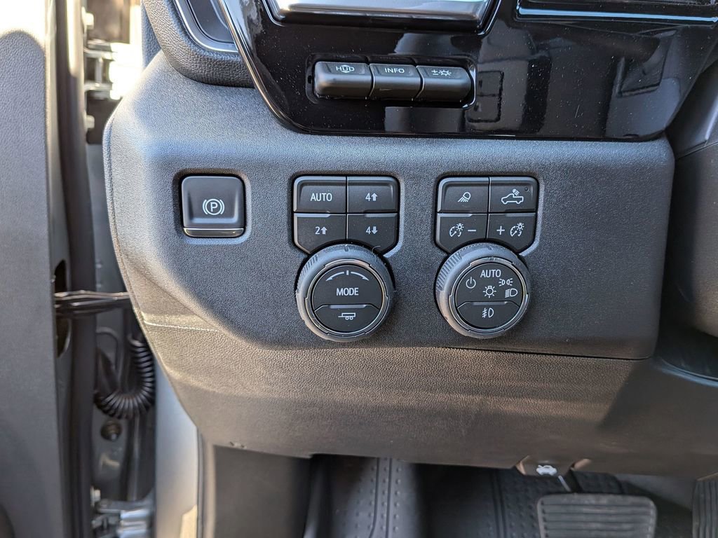 New 2026 Chevrolet Silverado 1500 High Country w/ High Country Premium Package image 16