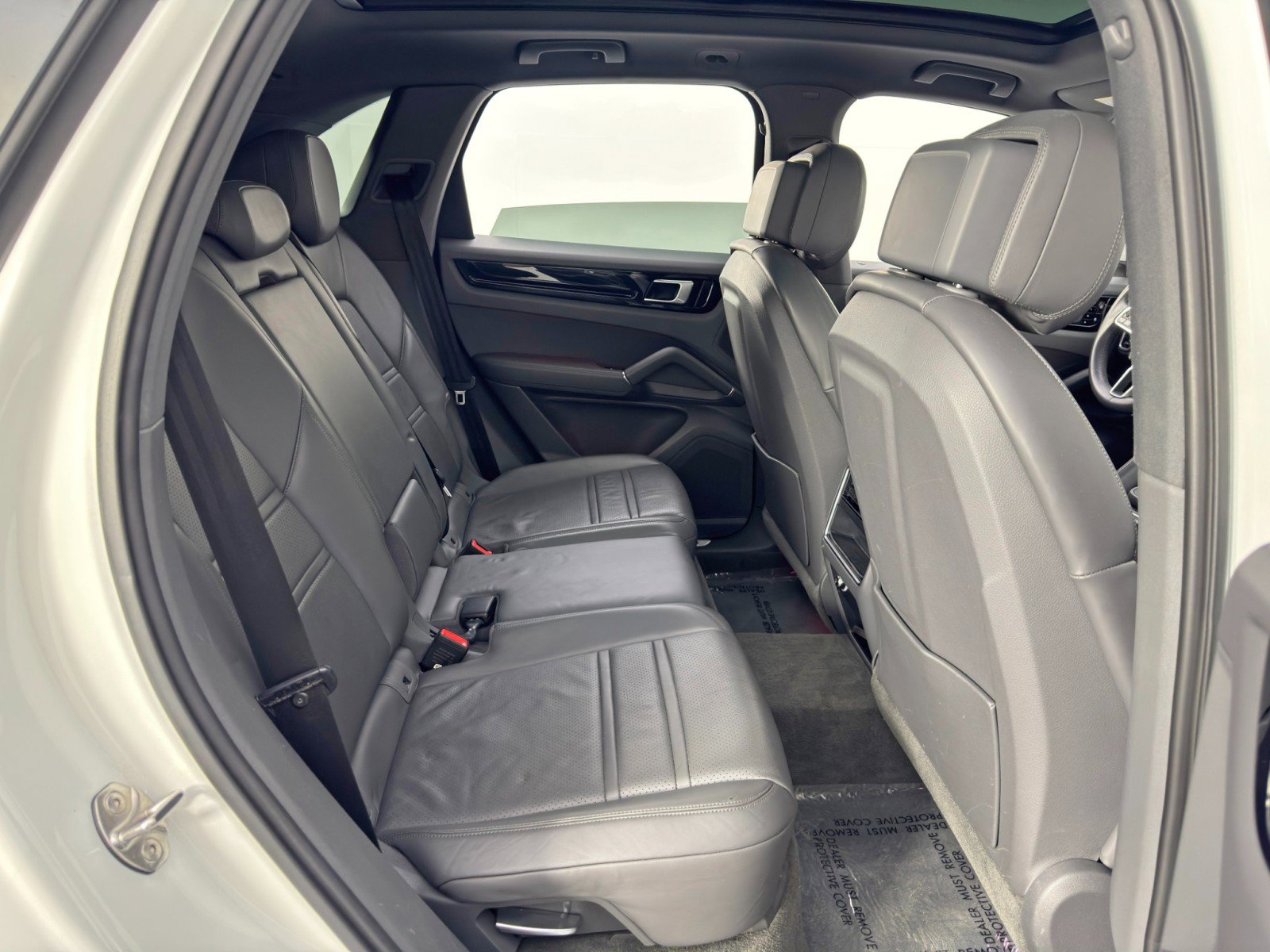 Used 2019 Porsche Cayenne image 39