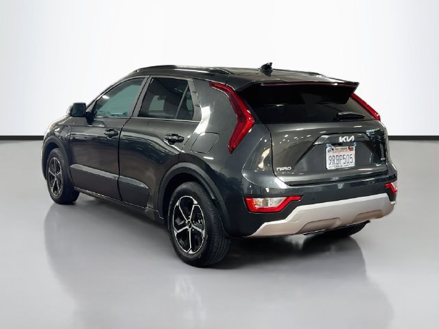 Used 2025 Kia Niro EX FWD image 5