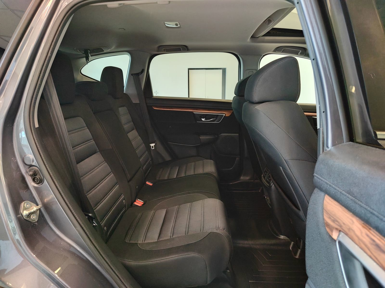 Used 2019 Honda CR-V EX image 16
