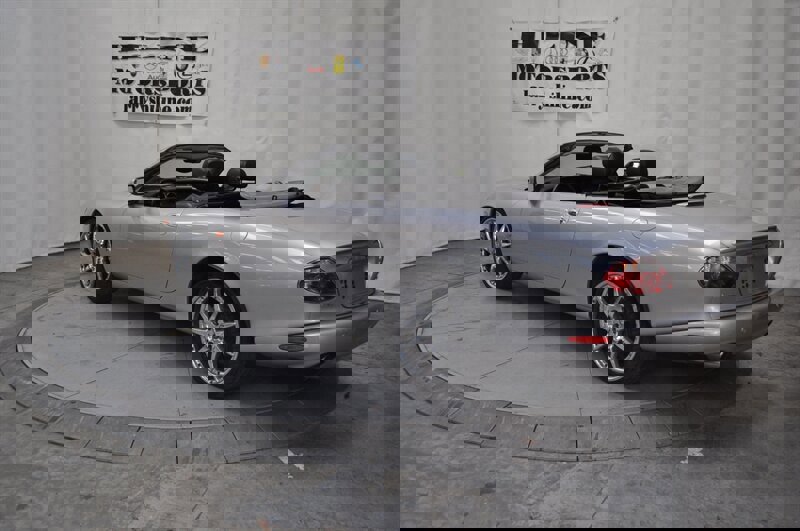 Used 2004 Jaguar XKR Convertible image 3