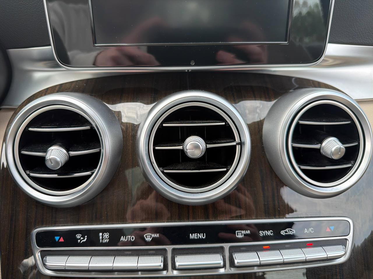 Used 2016 Mercedes-Benz C 300 4MATIC Sedan image 27