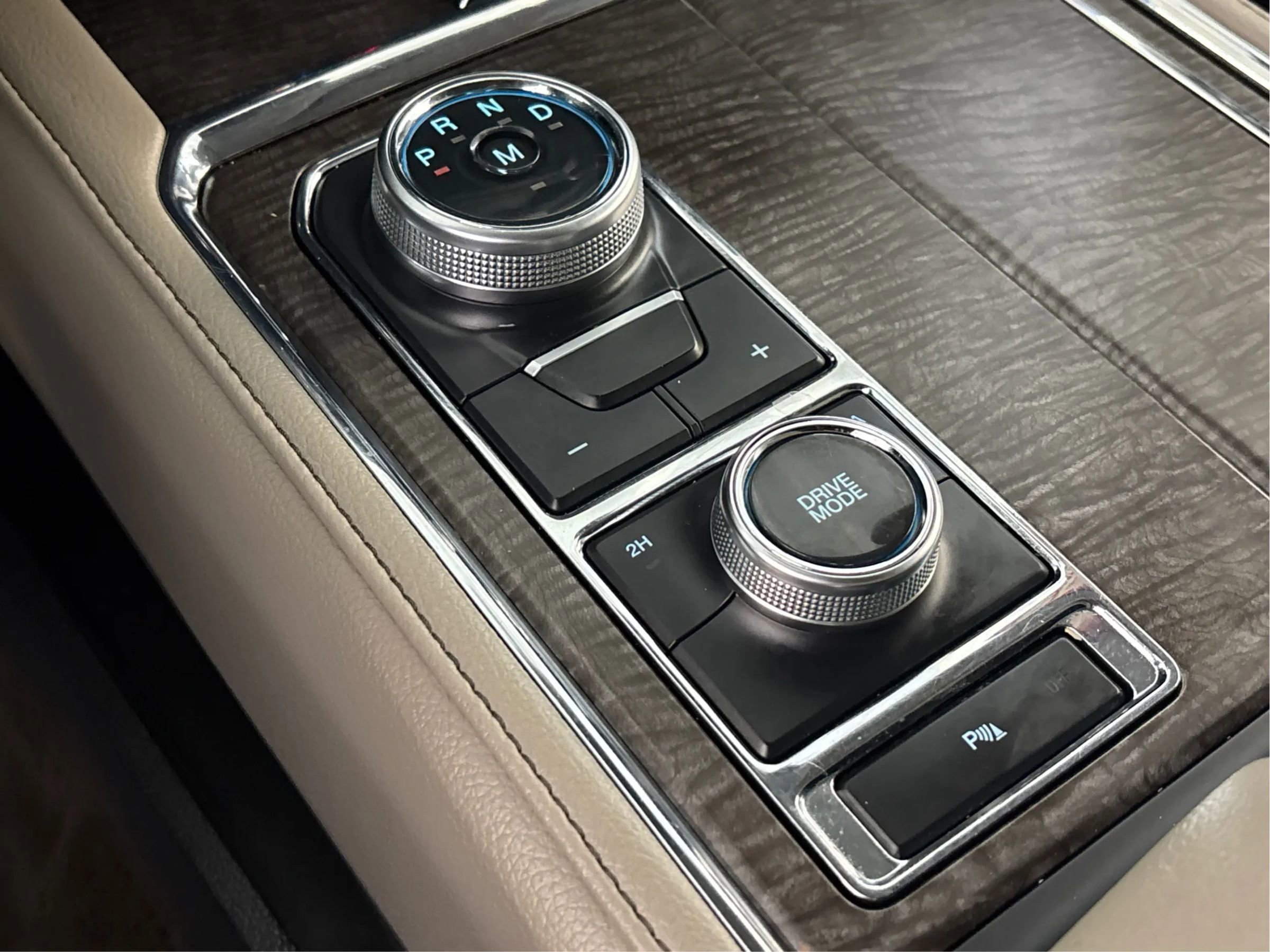 Used 2019 Ford Expedition Limited w/ Equipment Group 301A image 47