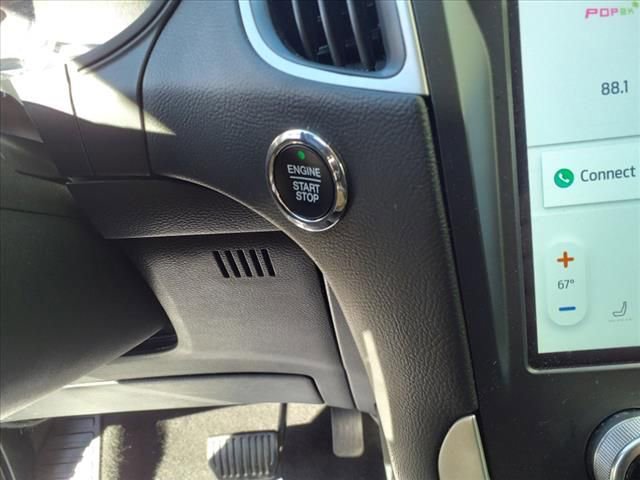 Used 2024 Ford Edge SEL AWD/4WD image 11