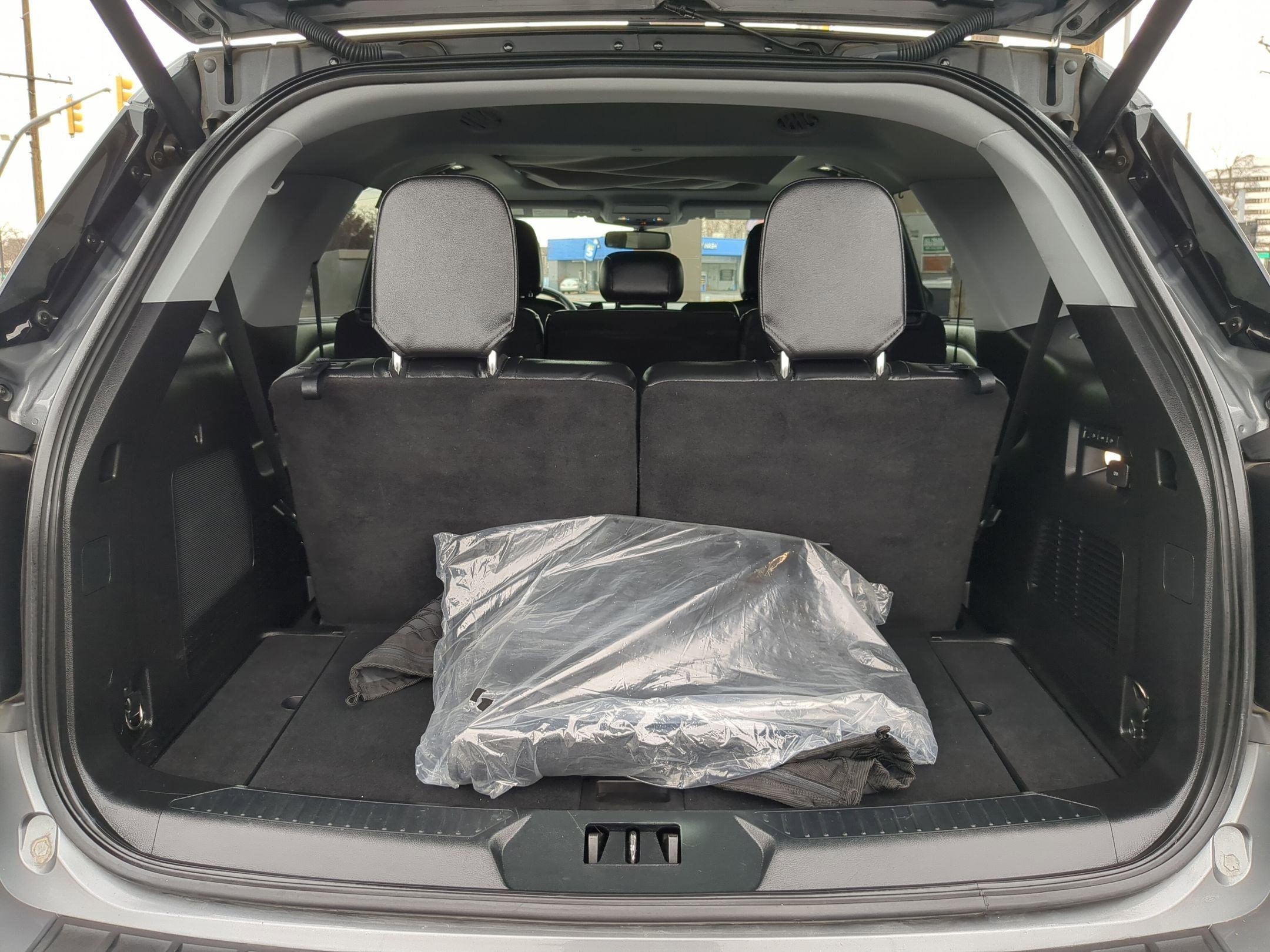 Used 2021 Ford Explorer Limited w/ Hybrid Equipment Group 310A image 31