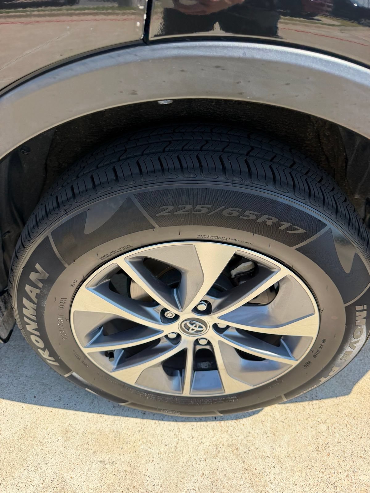Used 2016 Toyota RAV4 XLE AWD/4WD image 19