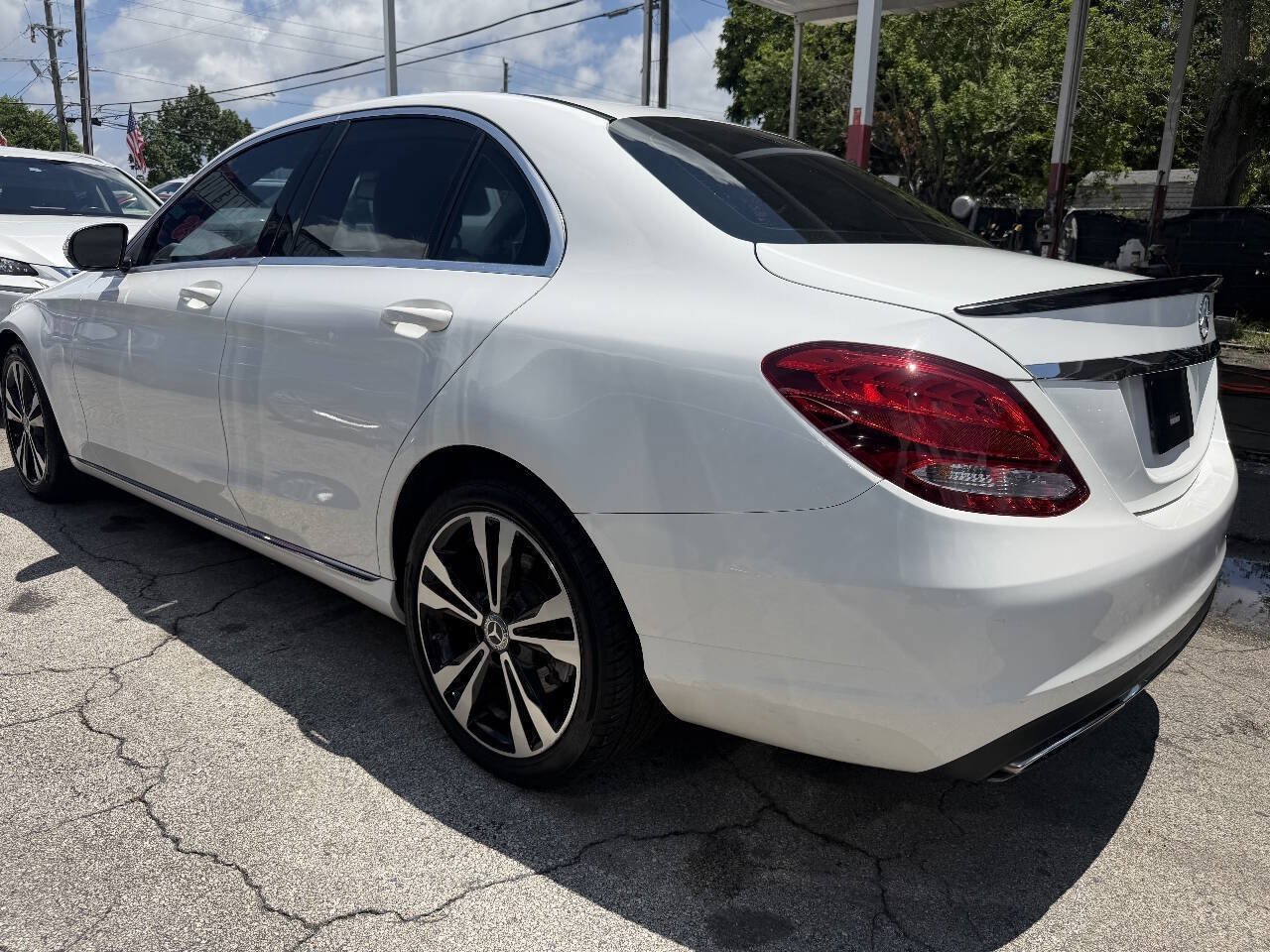 Used 2015 Mercedes-Benz C 300 Sedan image 3