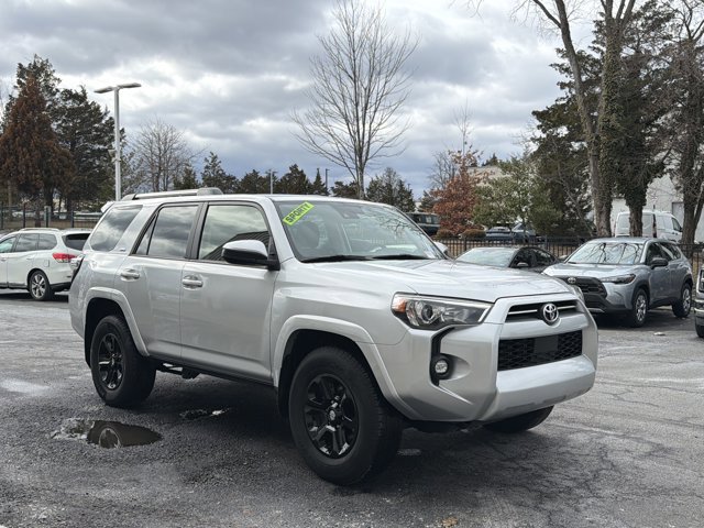 Used 2024 Toyota 4Runner SR5 video 3