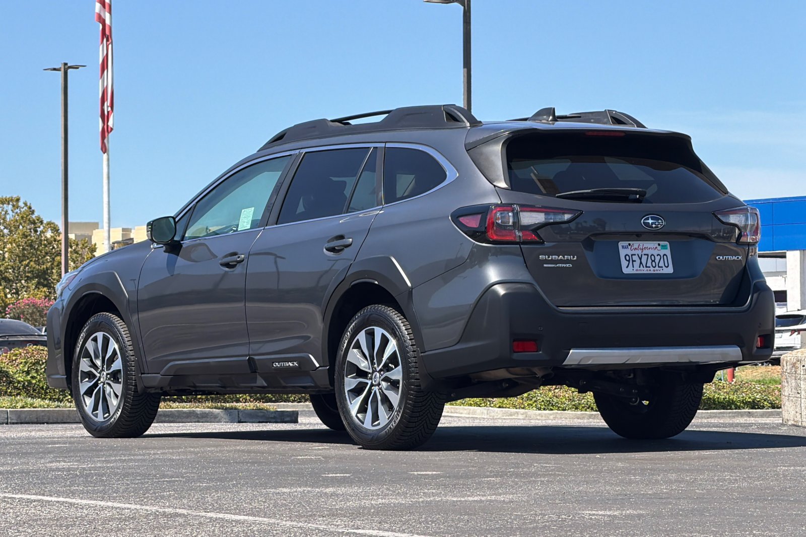 Used 2023 Subaru Outback Limited AWD/4WD image 6