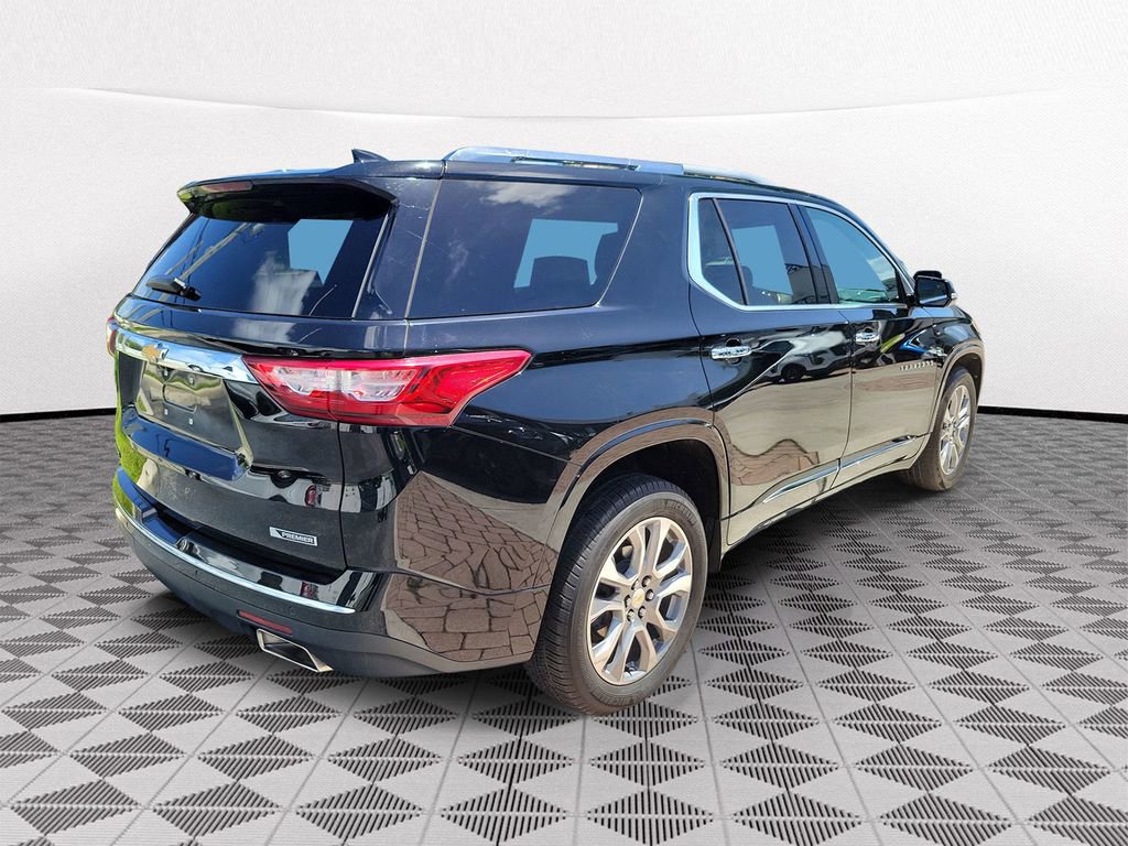 Used 2018 Chevrolet Traverse Premier w/ Driver Confidence II Package FWD image 6