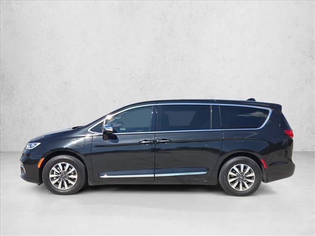 Used 2023 Chrysler Pacifica Limited FWD image 6