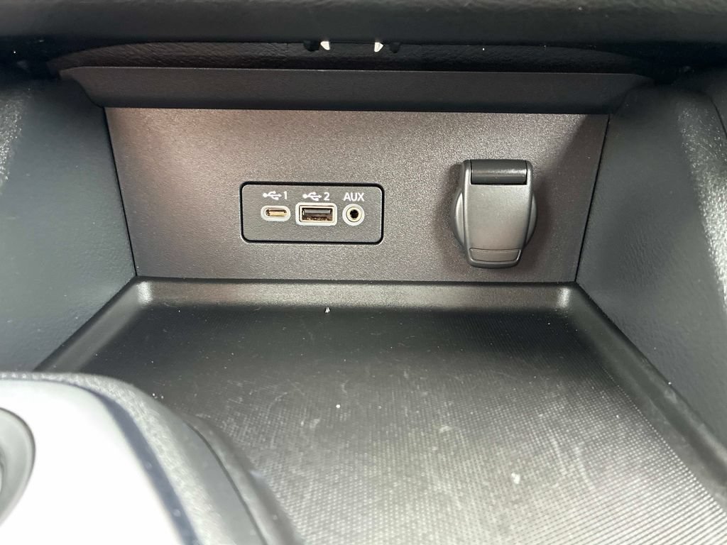 Used 2021 Nissan Sentra SV FWD image 29