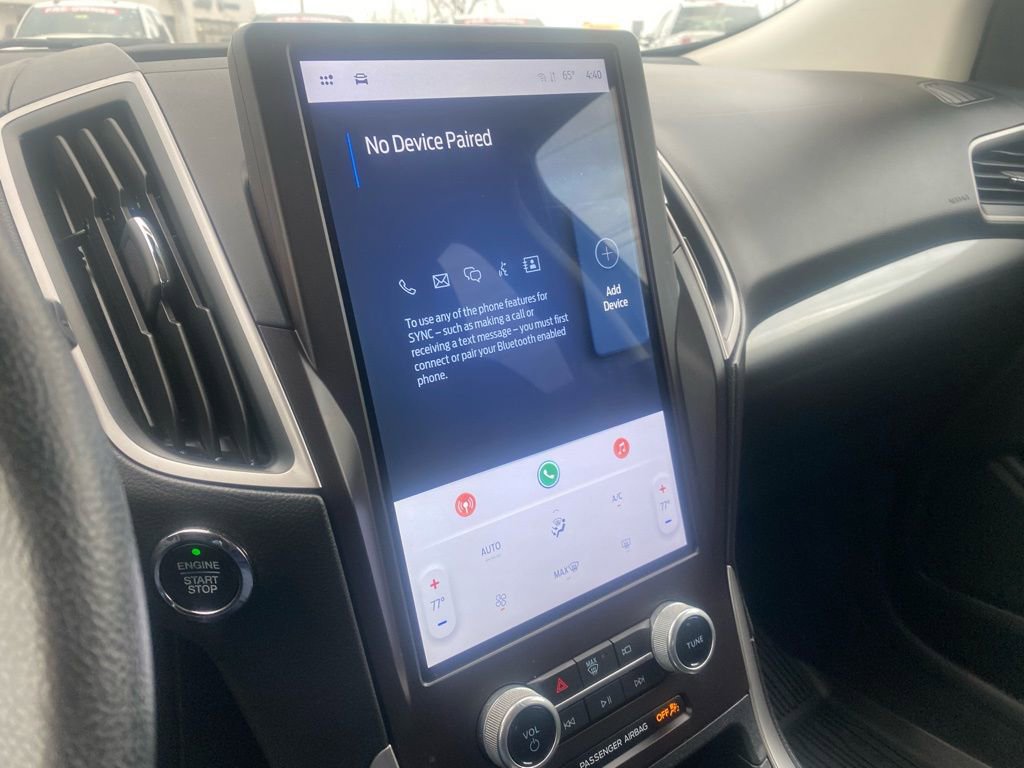 Used 2021 Ford Edge SE w/ Cargo Accessory Package image 16