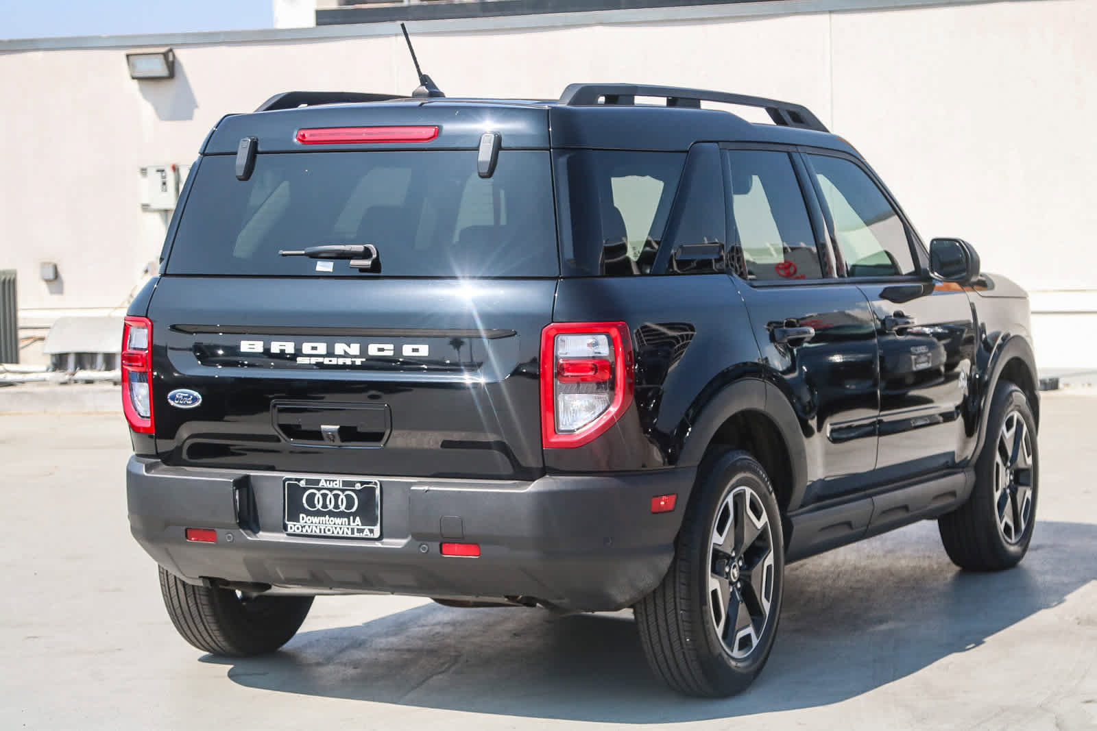 Used 2022 Ford Bronco Sport Outer Banks image 9